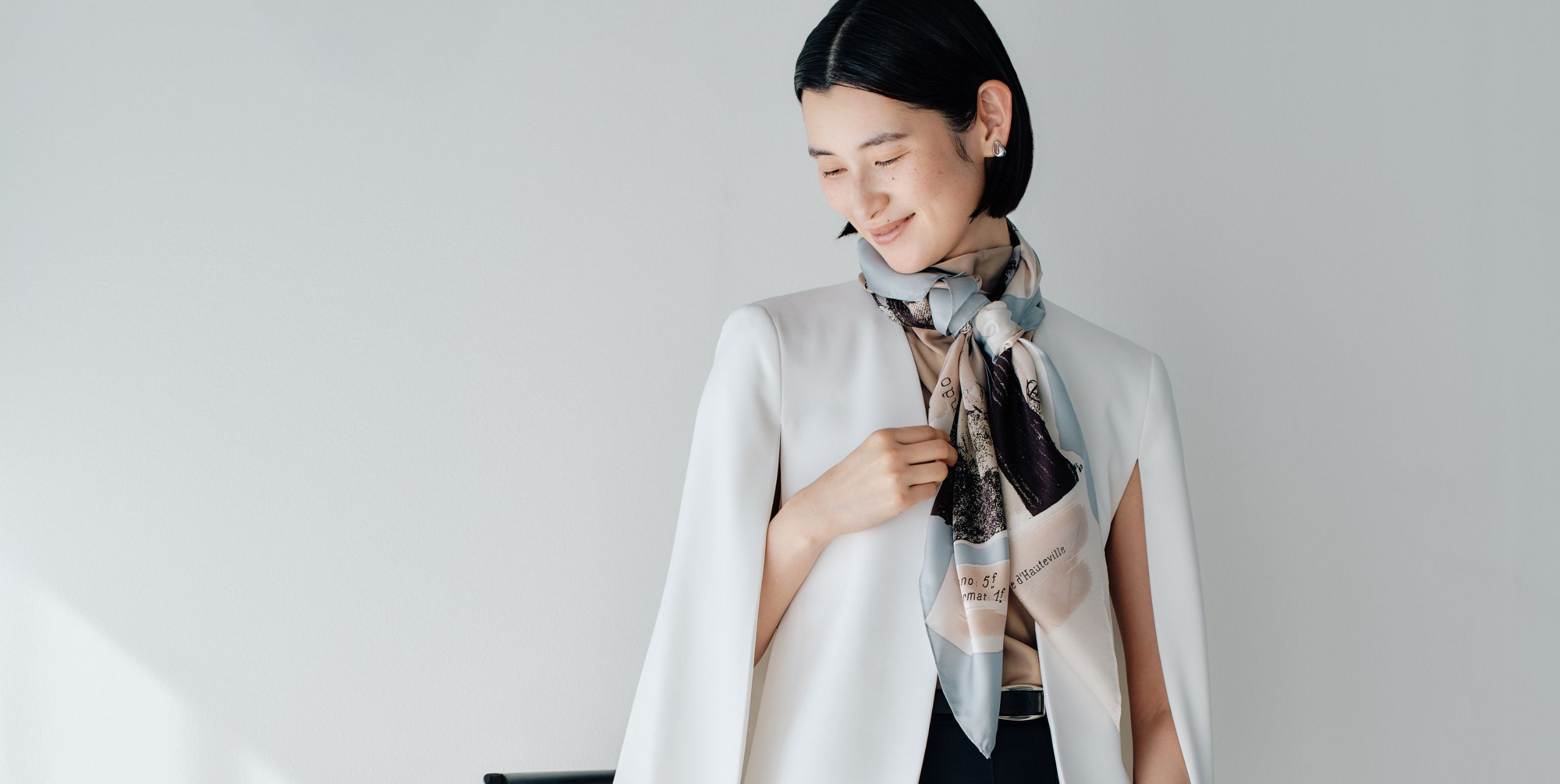 40年の歴史のあるメーカーがお届けするオリジナルブランドのマフラー・ストール