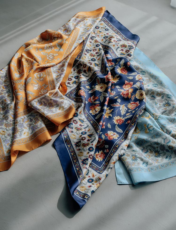 40年の歴史のあるメーカーがお届けするオリジナルブランドのマフラー・ストール