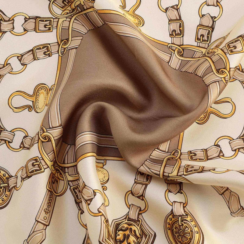 チェーン柄スカーフのサックス