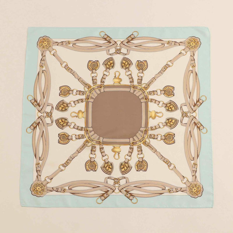 チェーン柄スカーフのサックス