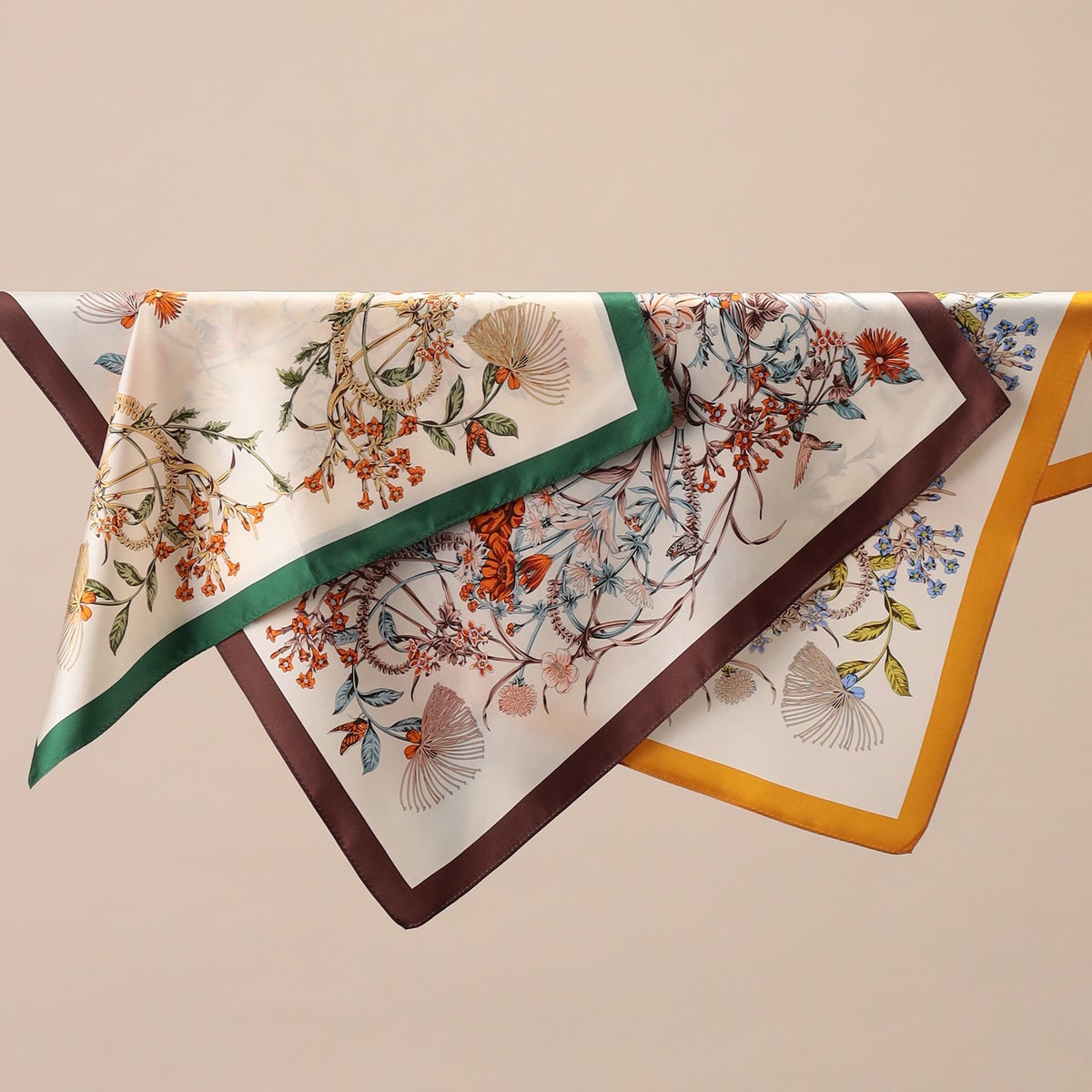 シルク100％ボタニカルスカーフ