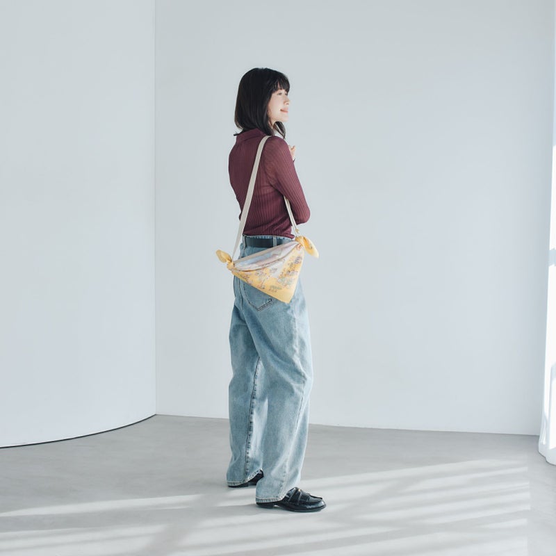 マップ柄スカーフ＜イエロー＞　シルク100%　日本製