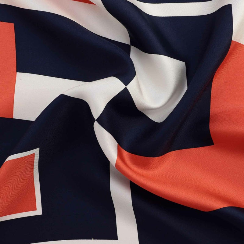 シルク100%　幾何柄スカーフのネイビー×レッド