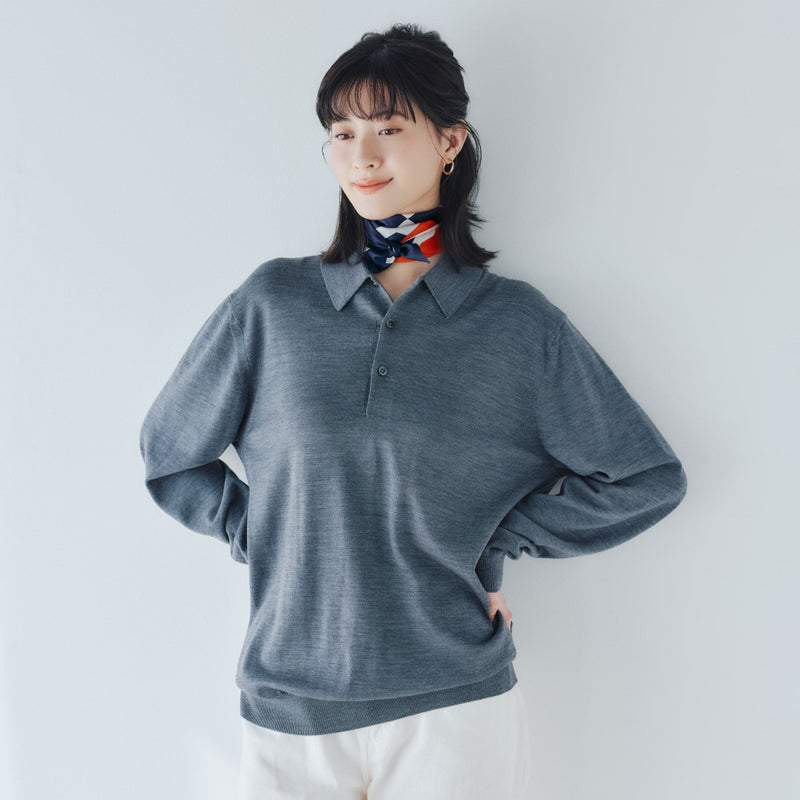 シルク100%　幾何柄スカーフのネイビー×レッド　シルク100%　日本製