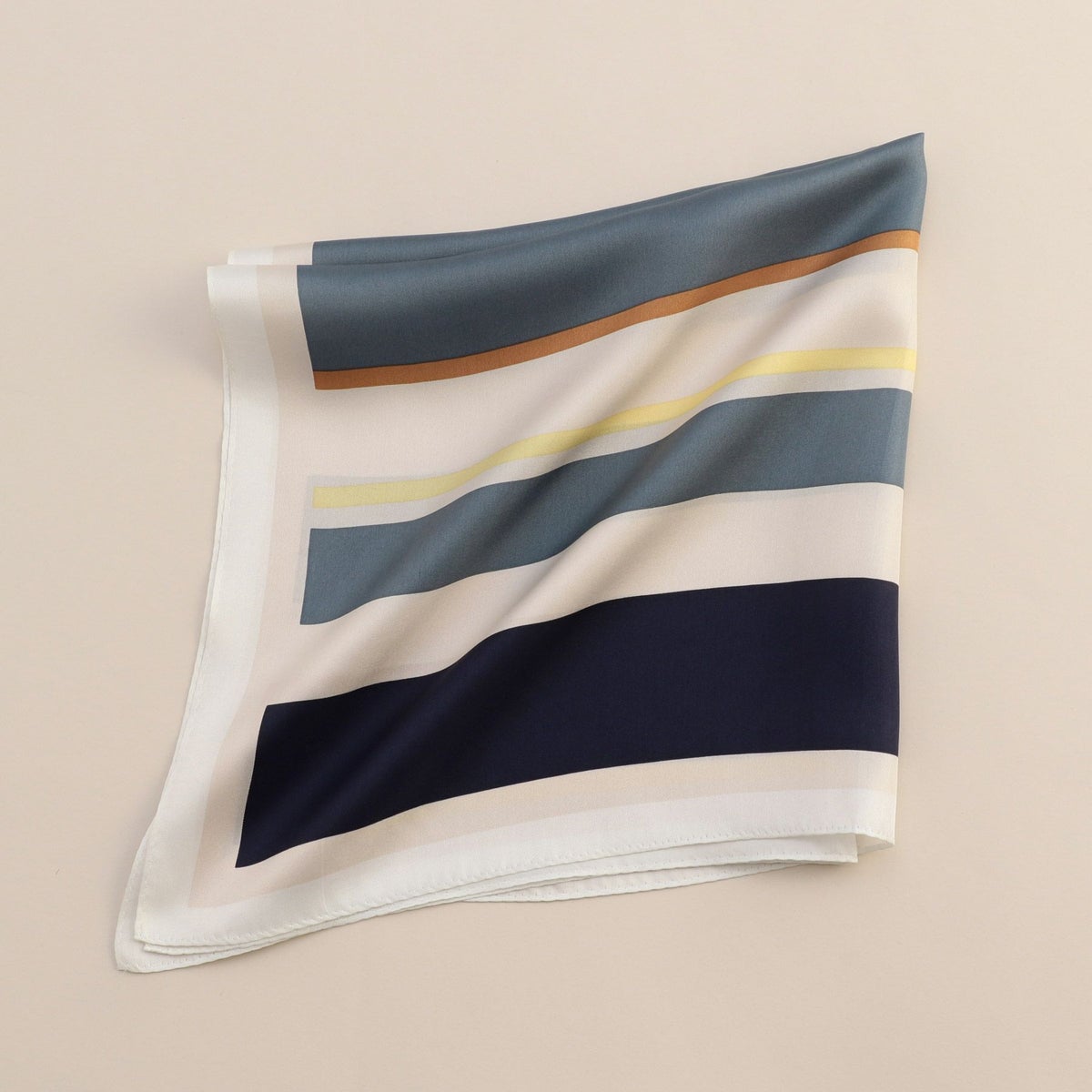  ランダムストライプスカーフ＜ネイビー＞　シルク100%　日本製