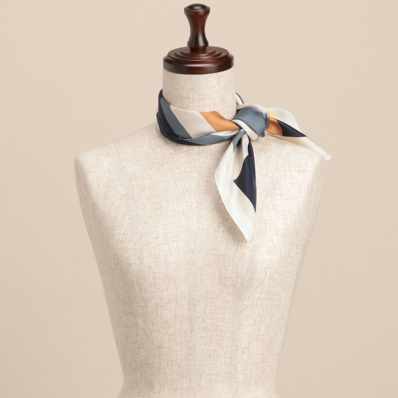  ランダムストライプスカーフ＜ネイビー＞　シルク100%　日本製