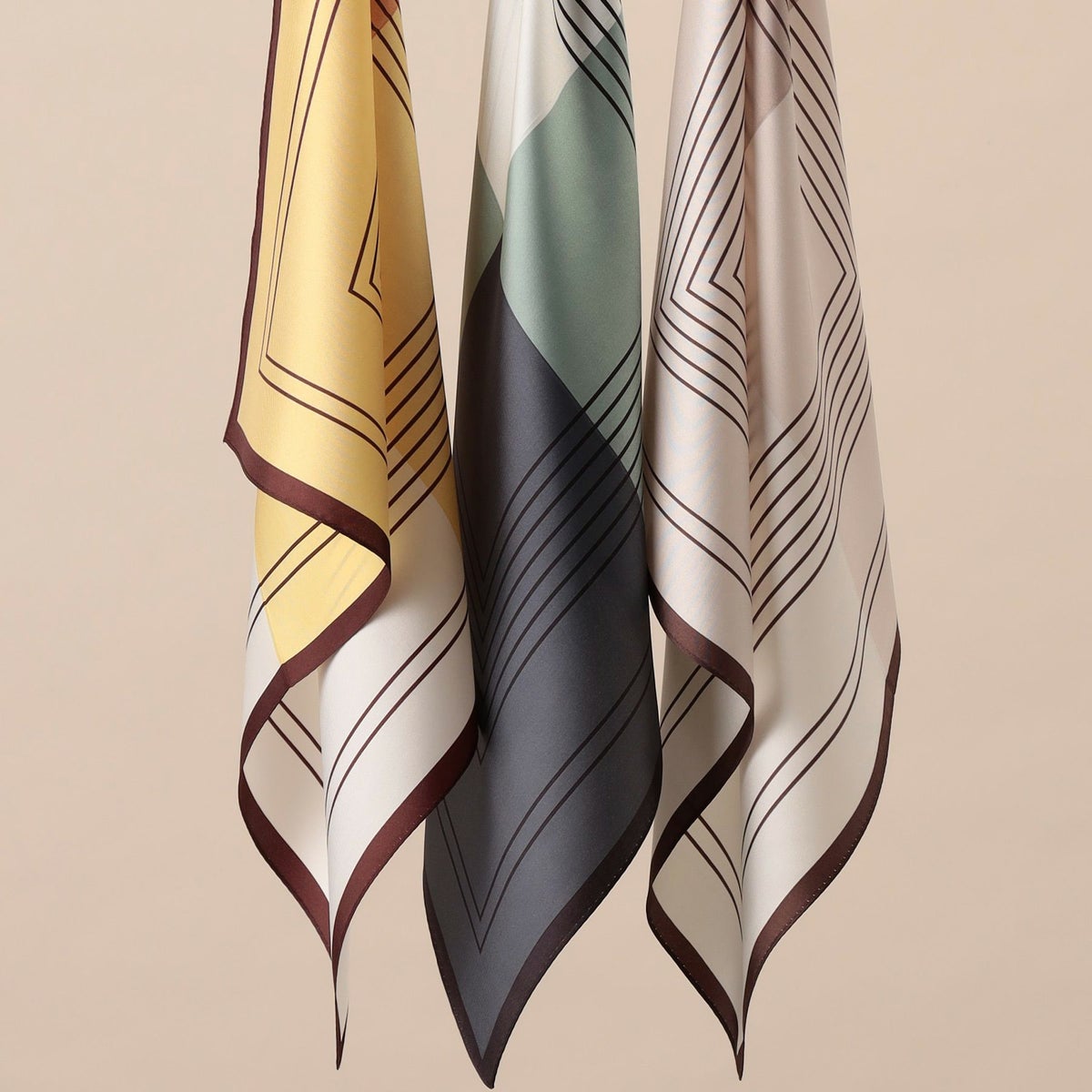  幾何柄4ブロックスカーフ