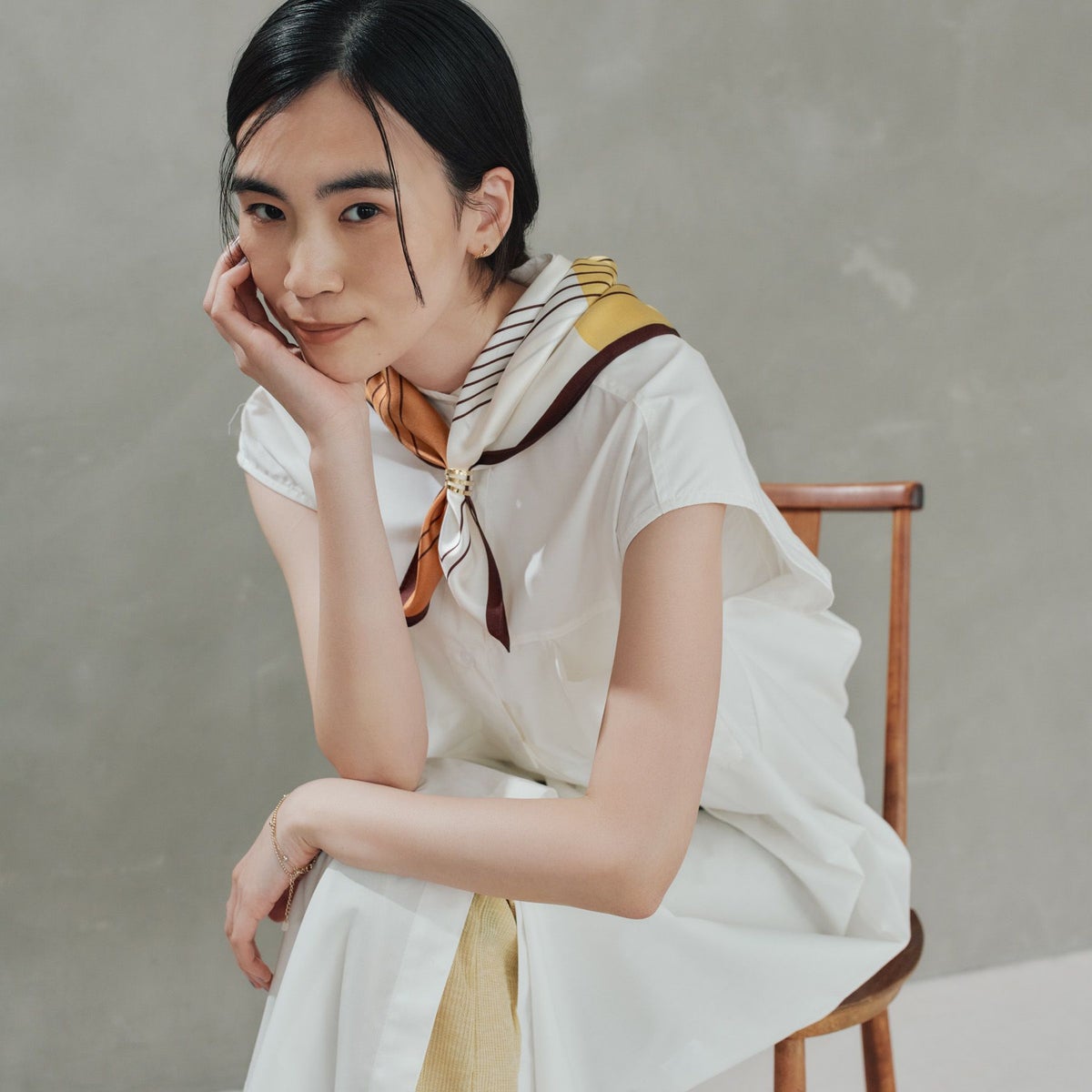  幾何柄4ブロックスカーフ