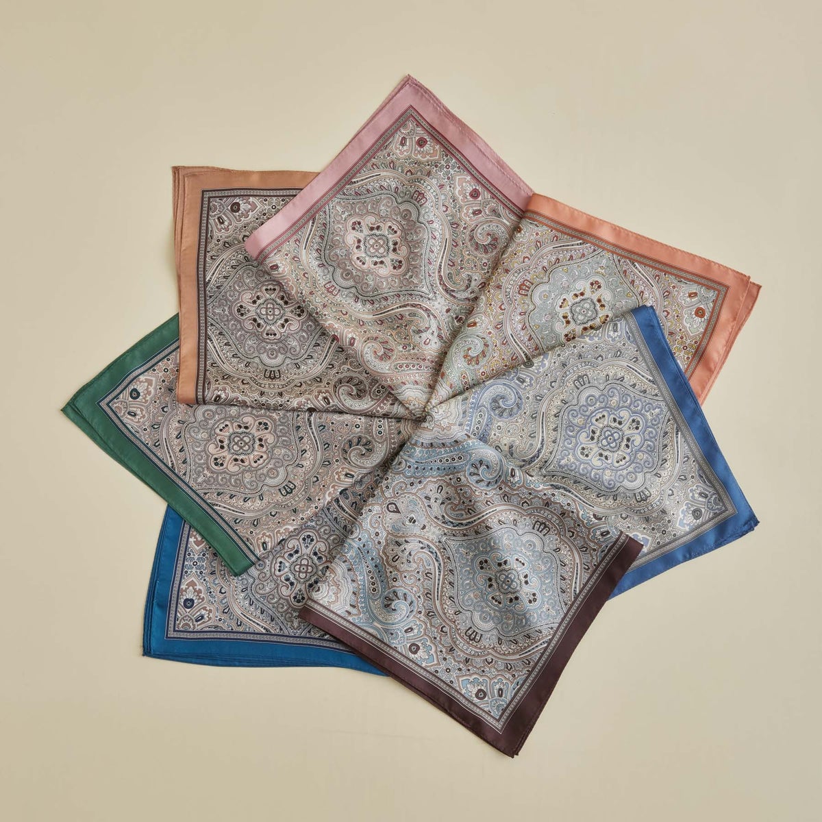  ペイズリースカーフ