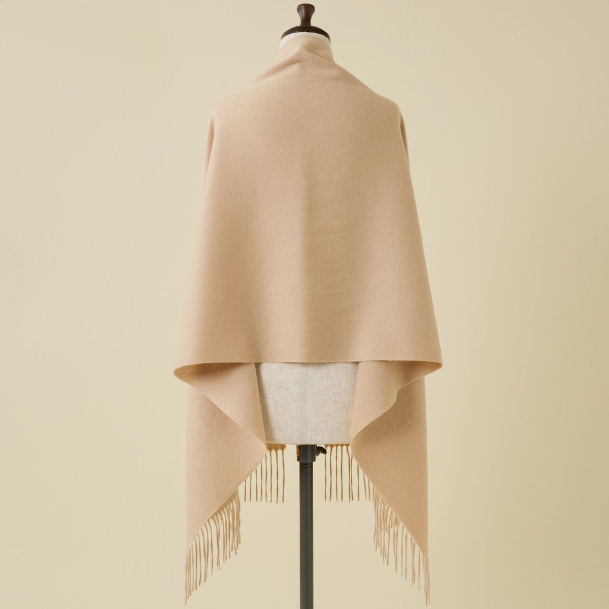 カシミヤ100%無地ストール＜ベージュ＞