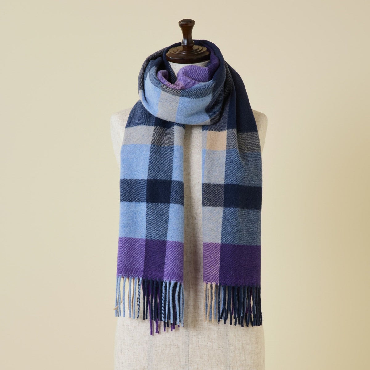 イタリア製カシミヤブレンドラインチェックストール