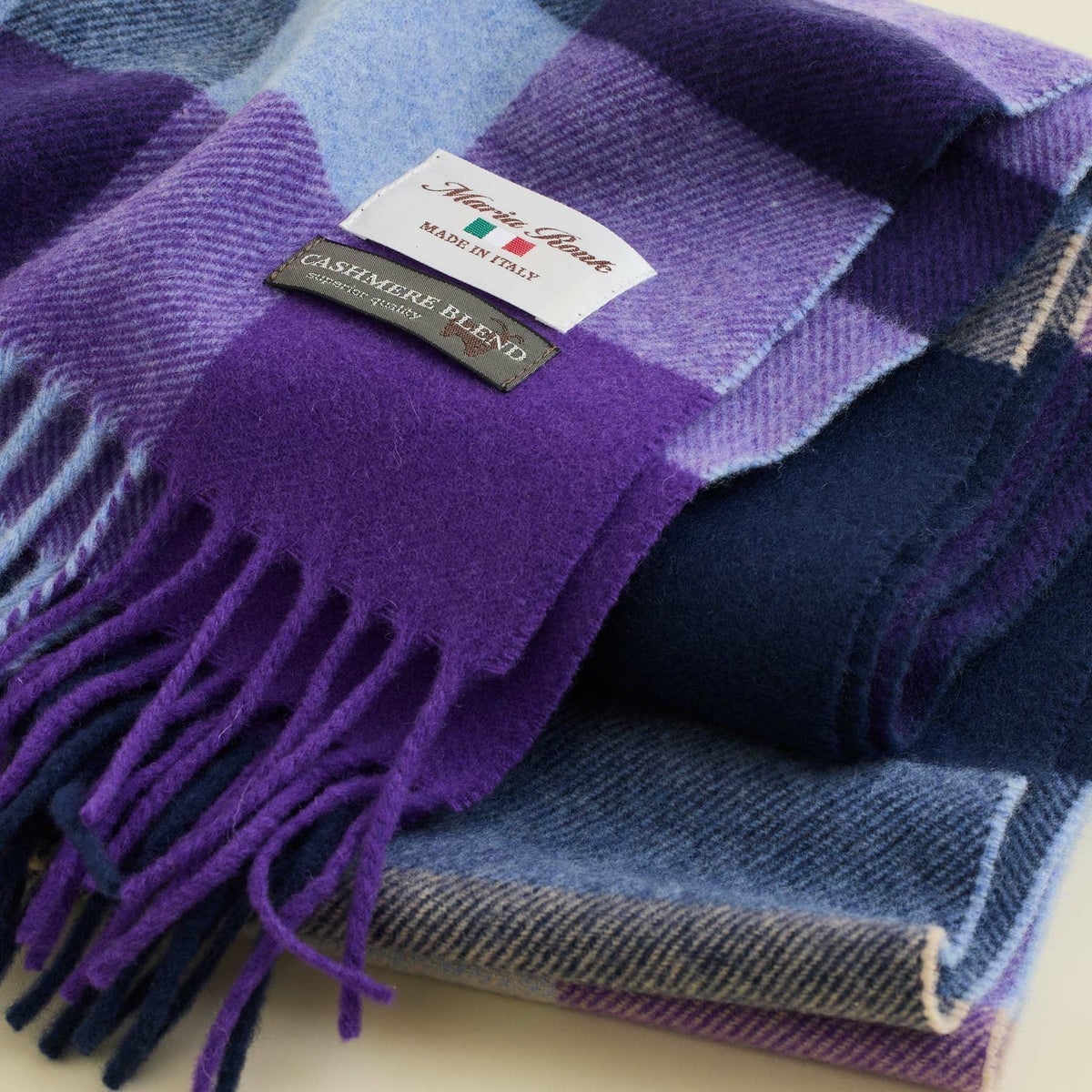 イタリア製カシミヤブレンドラインチェックストール