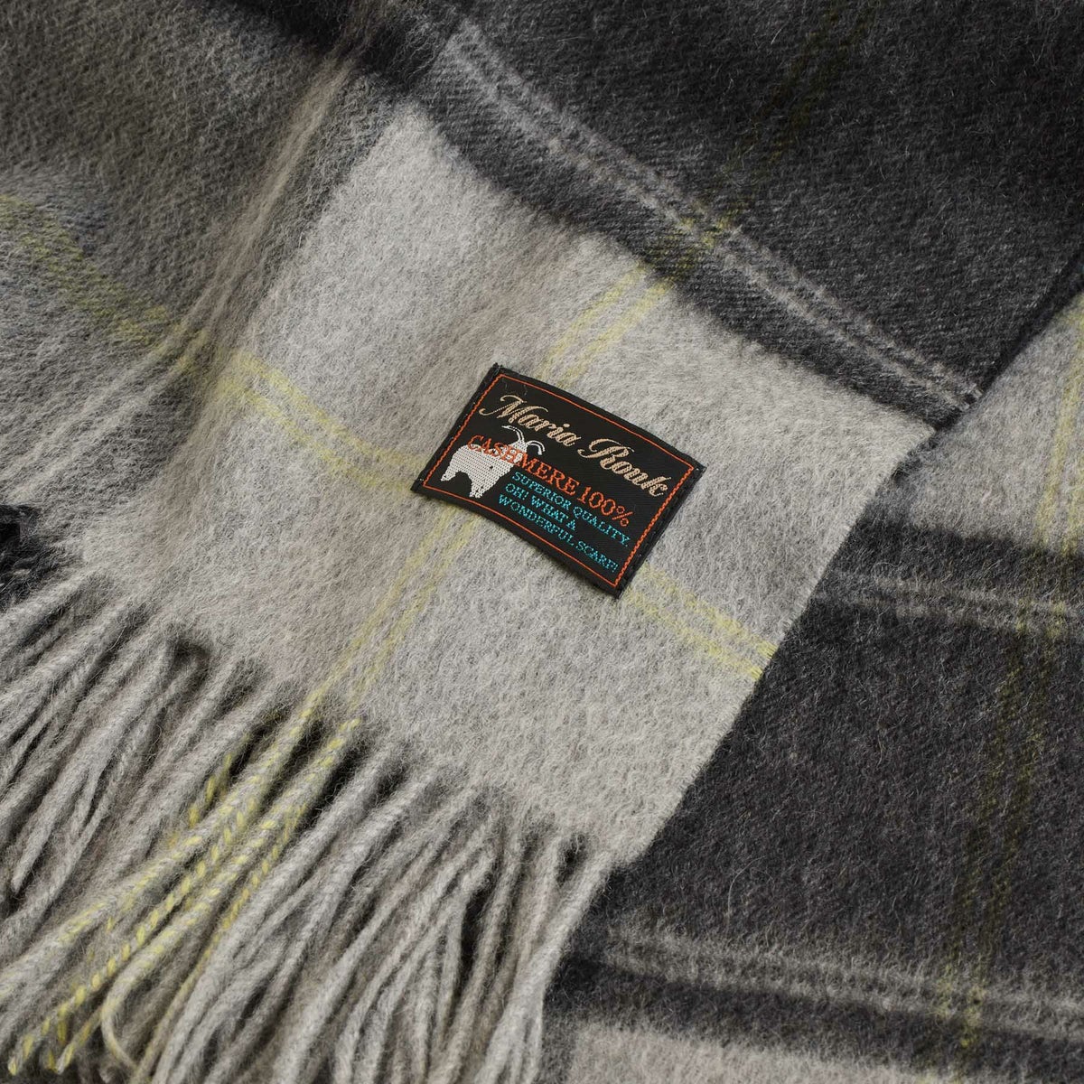 カシミヤ100%大判チェックストール＜グレー＞