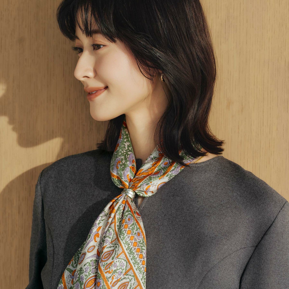 レトロ柄スカーフ