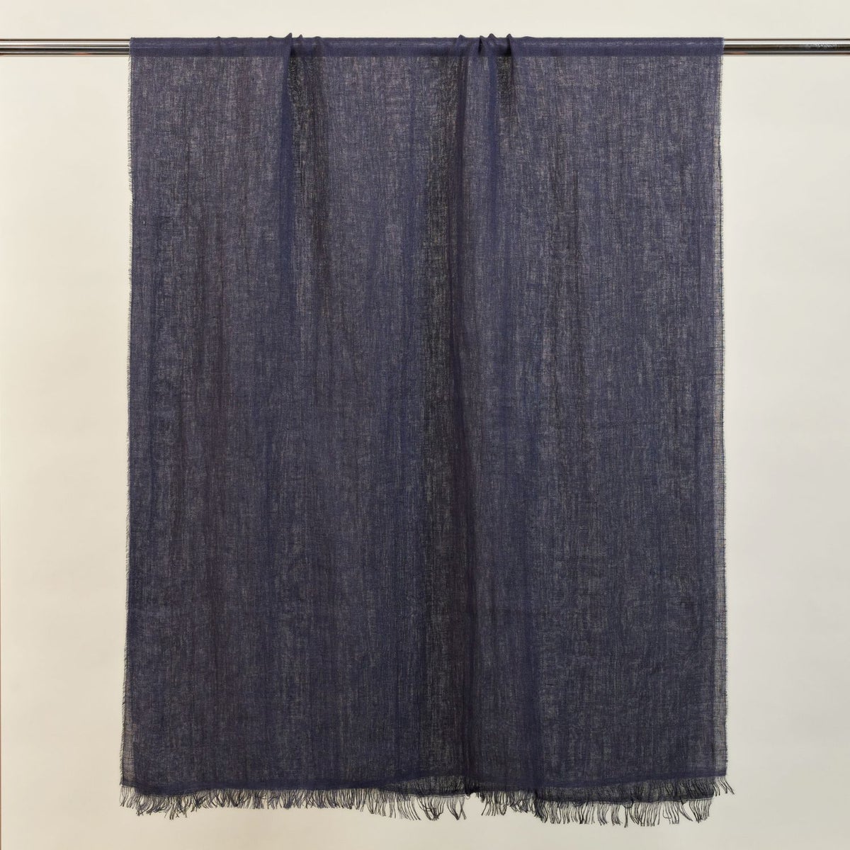 イタリア製大判リネンストール　ネイビーの写真