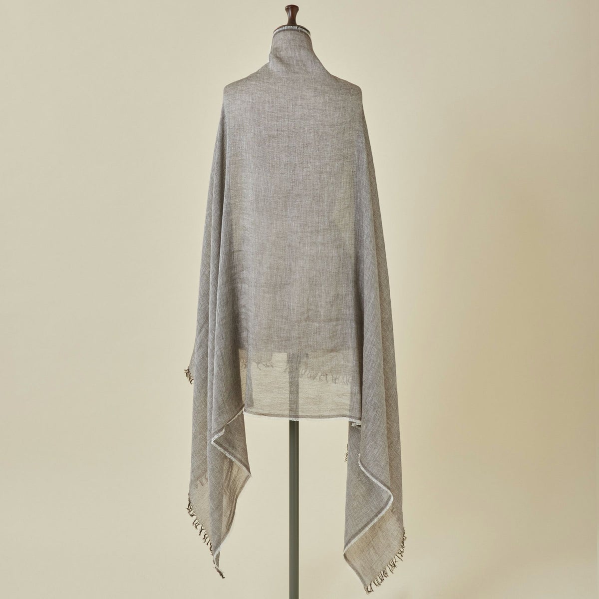 イタリア製　大判リネンコットンストールのブラウン