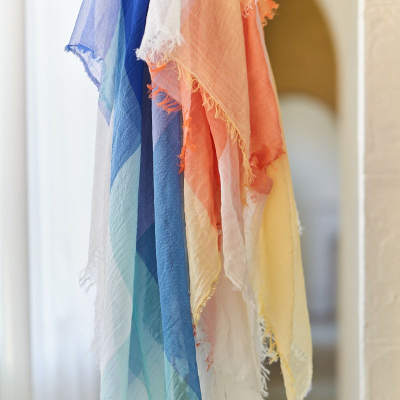 コットンスクエアチェックストールの写真