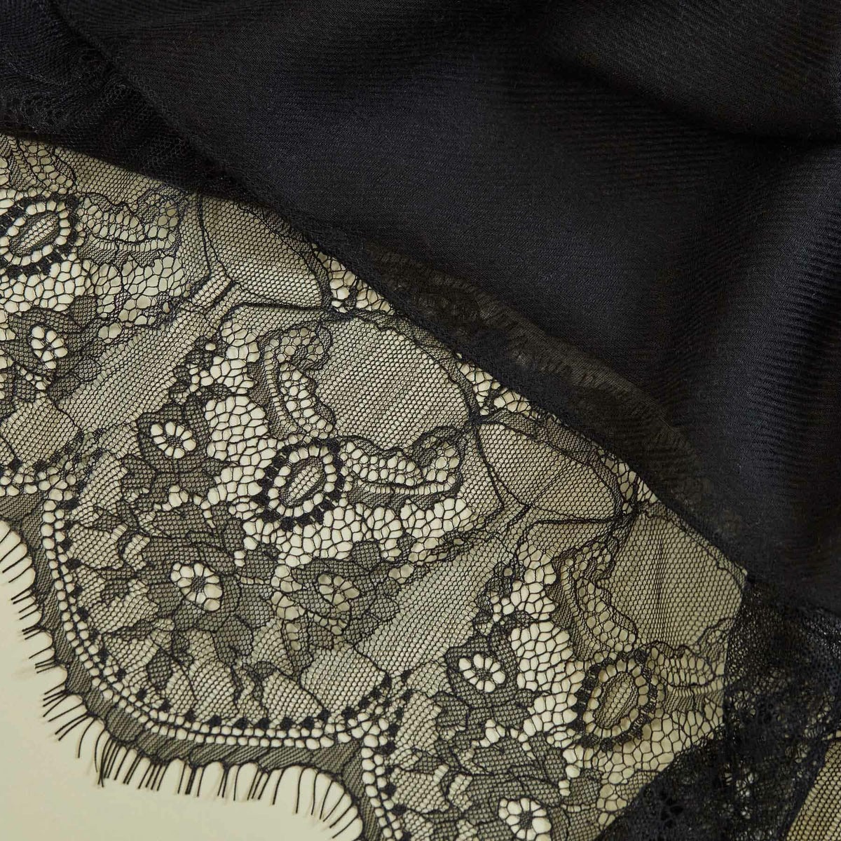  レースストール