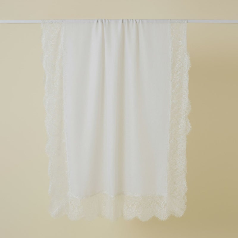 レースストールのエクリュ