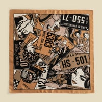 アメコミスカーフのキャメル