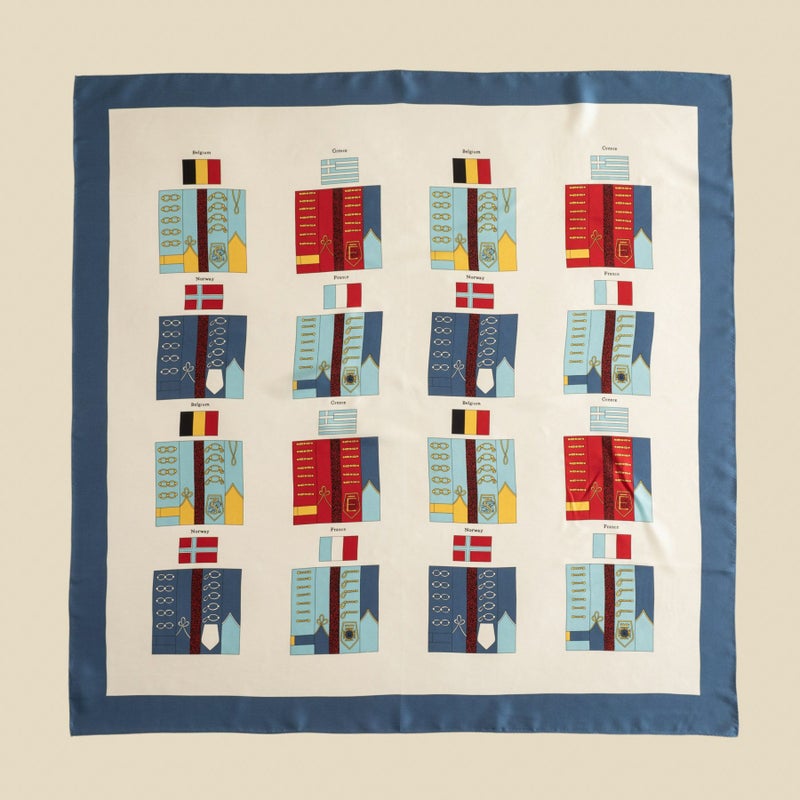 シルク100％　国旗柄スカーフのブルー