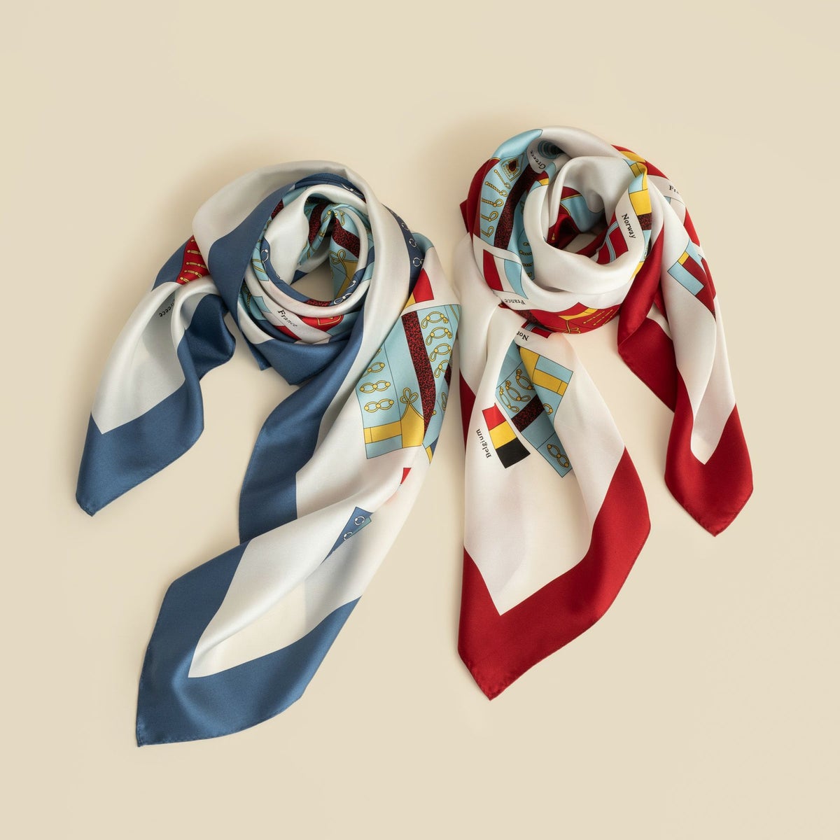 シルク100％　国旗柄スカーフ