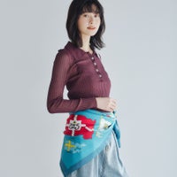 旗柄スカーフ＜グリーン＞　シルク100%　日本製