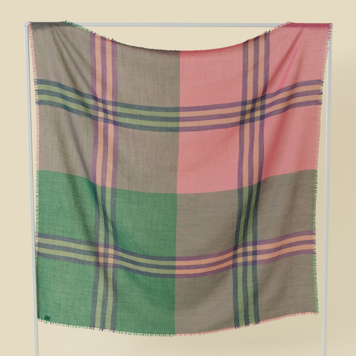 カシミヤブレンドスクエア大判チェックストール 日本製＜モスグリーン＞