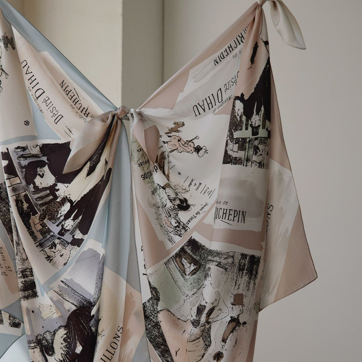 ロートレックペイントスカーフ