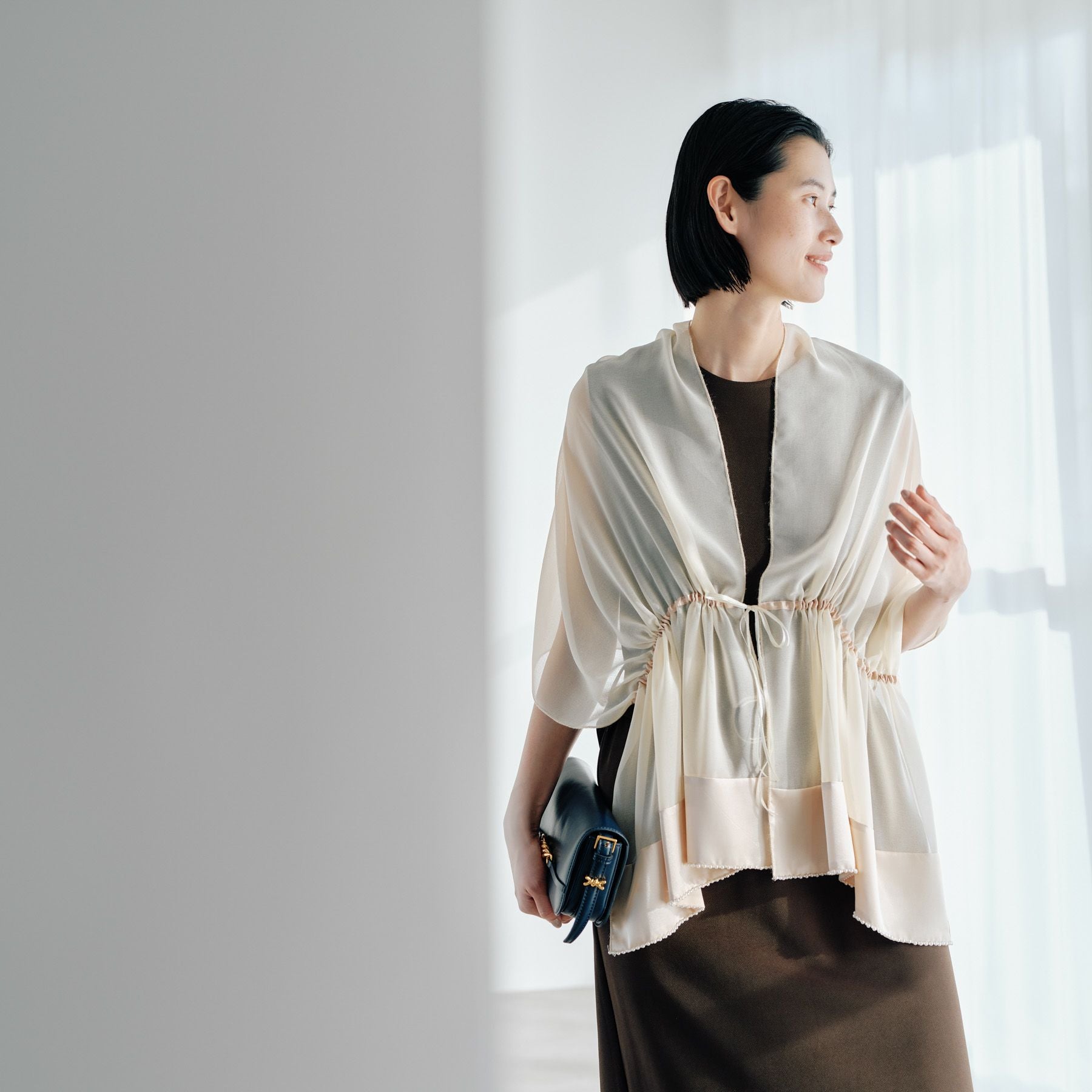 ビーズ付き2WAYシフォンストール＜シャンパンゴールド＞ | Maria Rouk