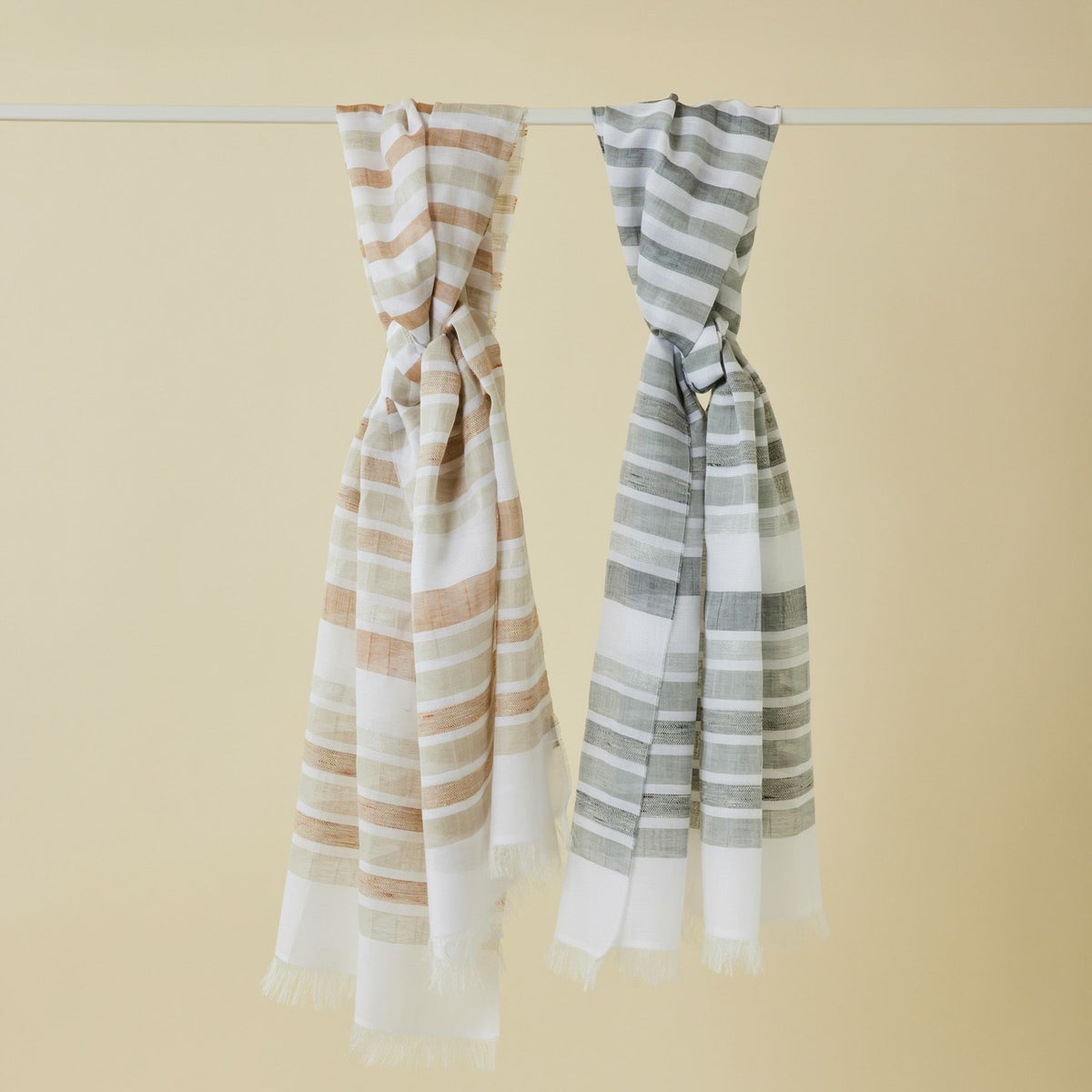  イタリア製 ランダムボーダーラメストール