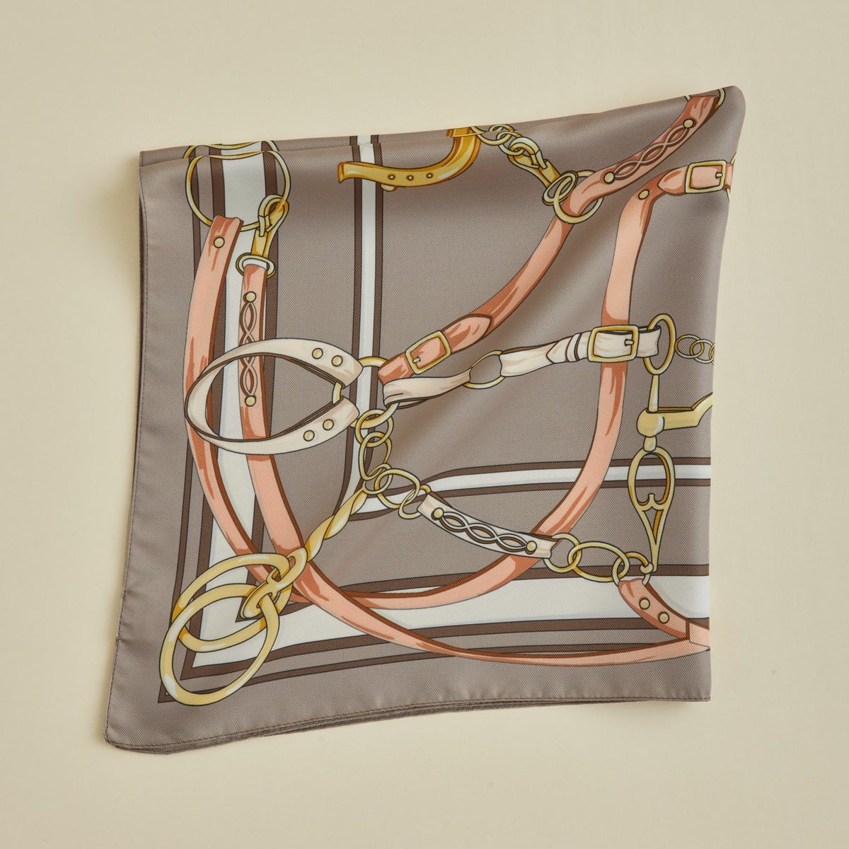 ベルト柄ウォッシャブルスカーフ＜ベージュ＞　イタリア製