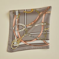 ベルト柄ウォッシャブルスカーフ＜ベージュ＞　イタリア製