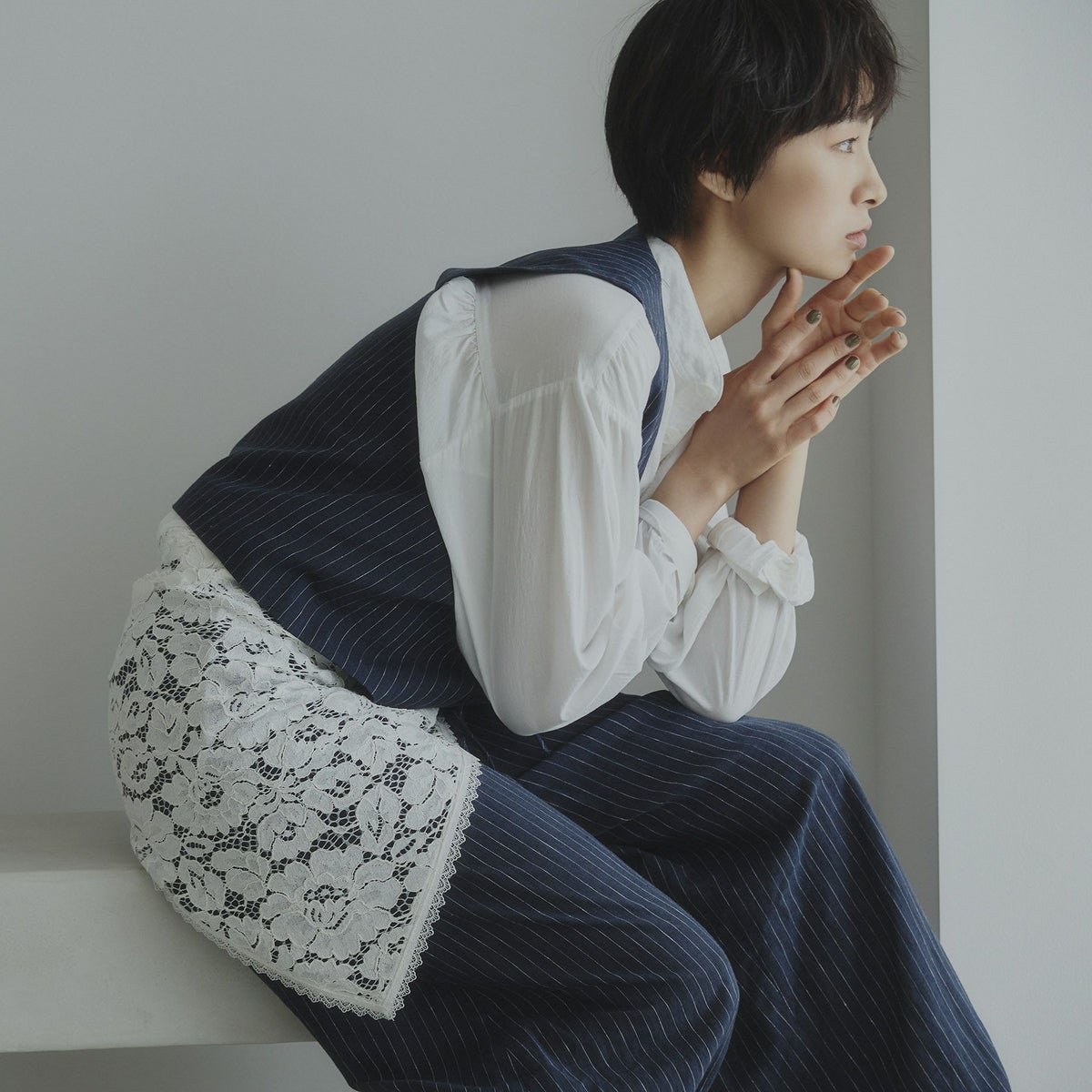  フラワーレース三角スカーフ