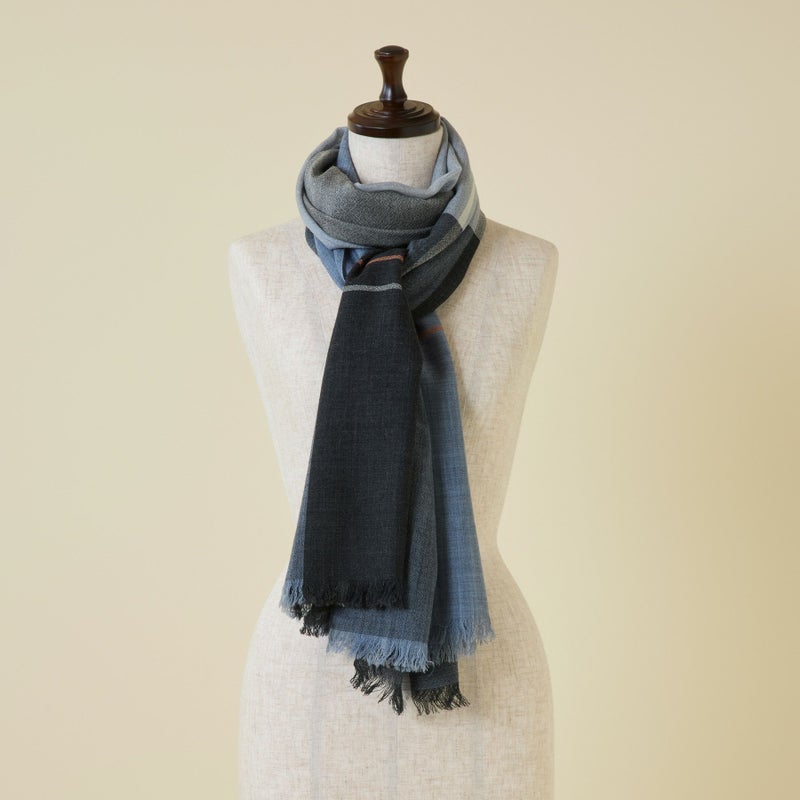 ウールソフトチェック大判ストール＜ブラック＞