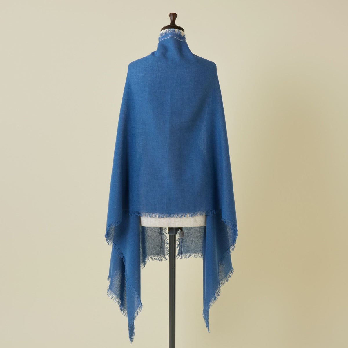 イタリア糸ラインカラー大判ストール＜ブルー＞
