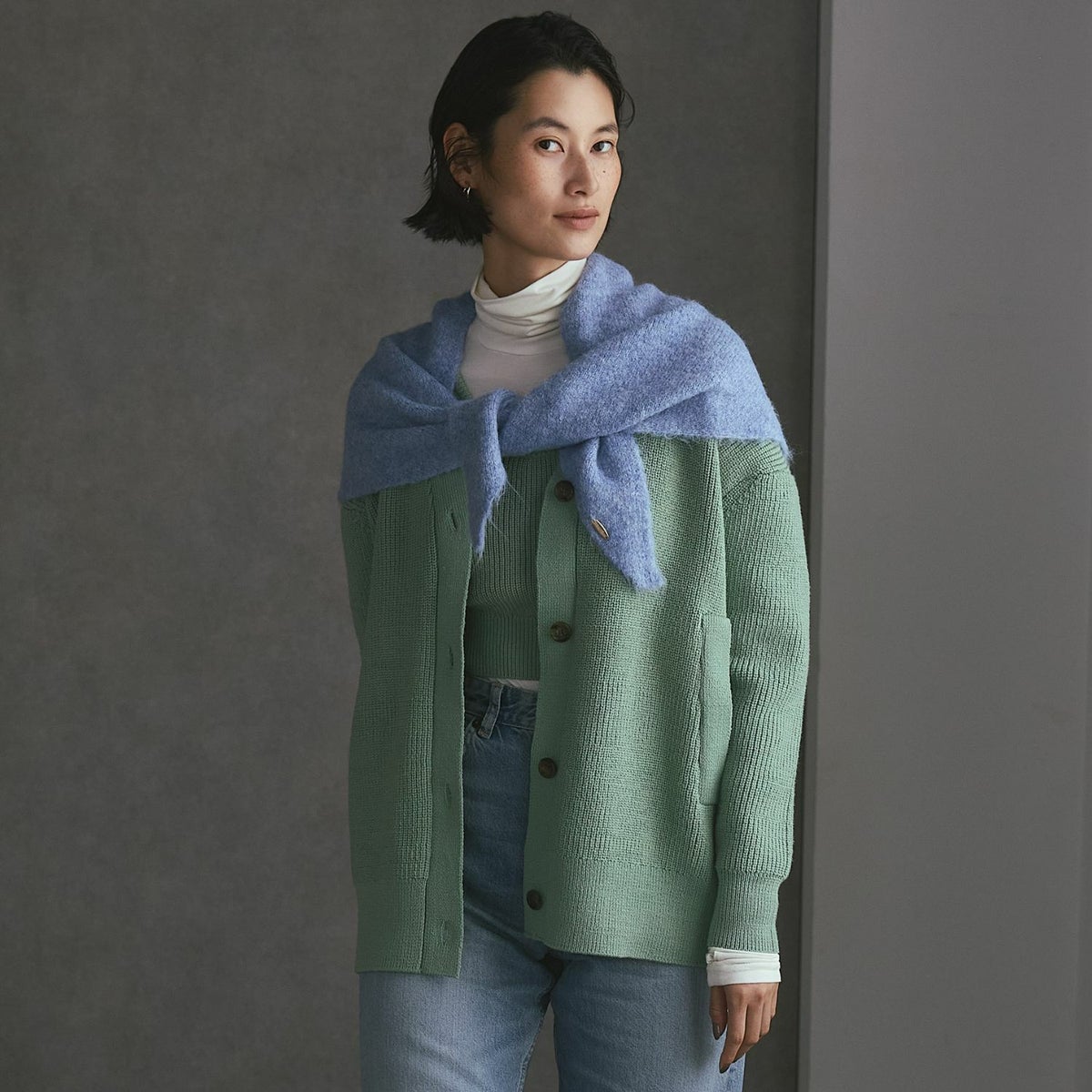 ウールブレンド三角ショール