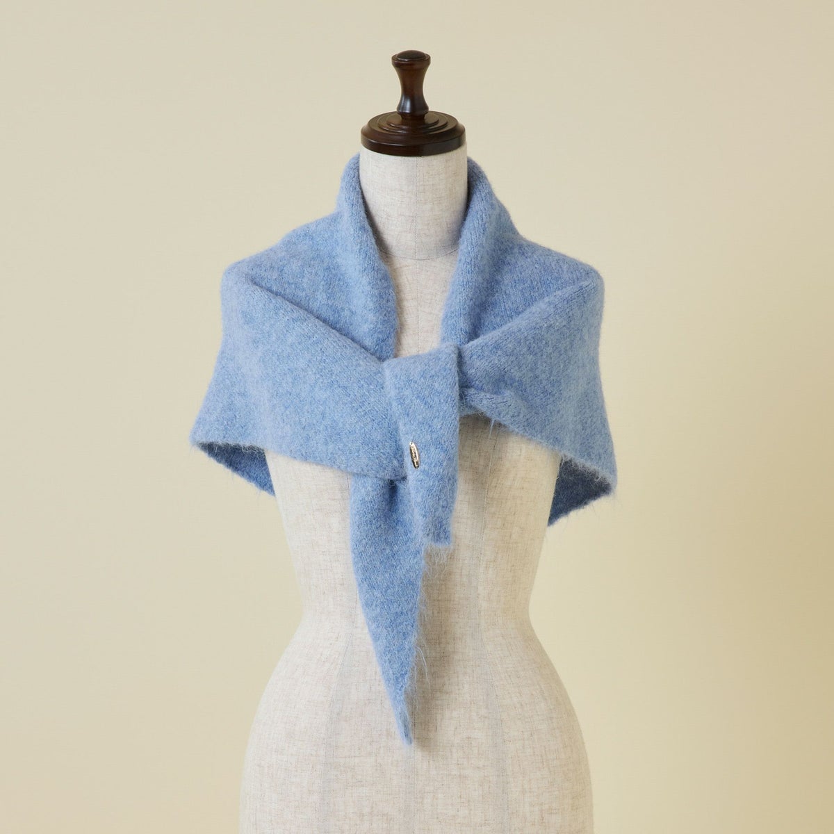 ウールブレンド三角ショール