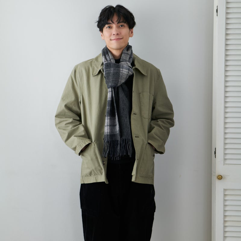カシミヤブレンドチェックリバーシブルマフラーのダークグレー