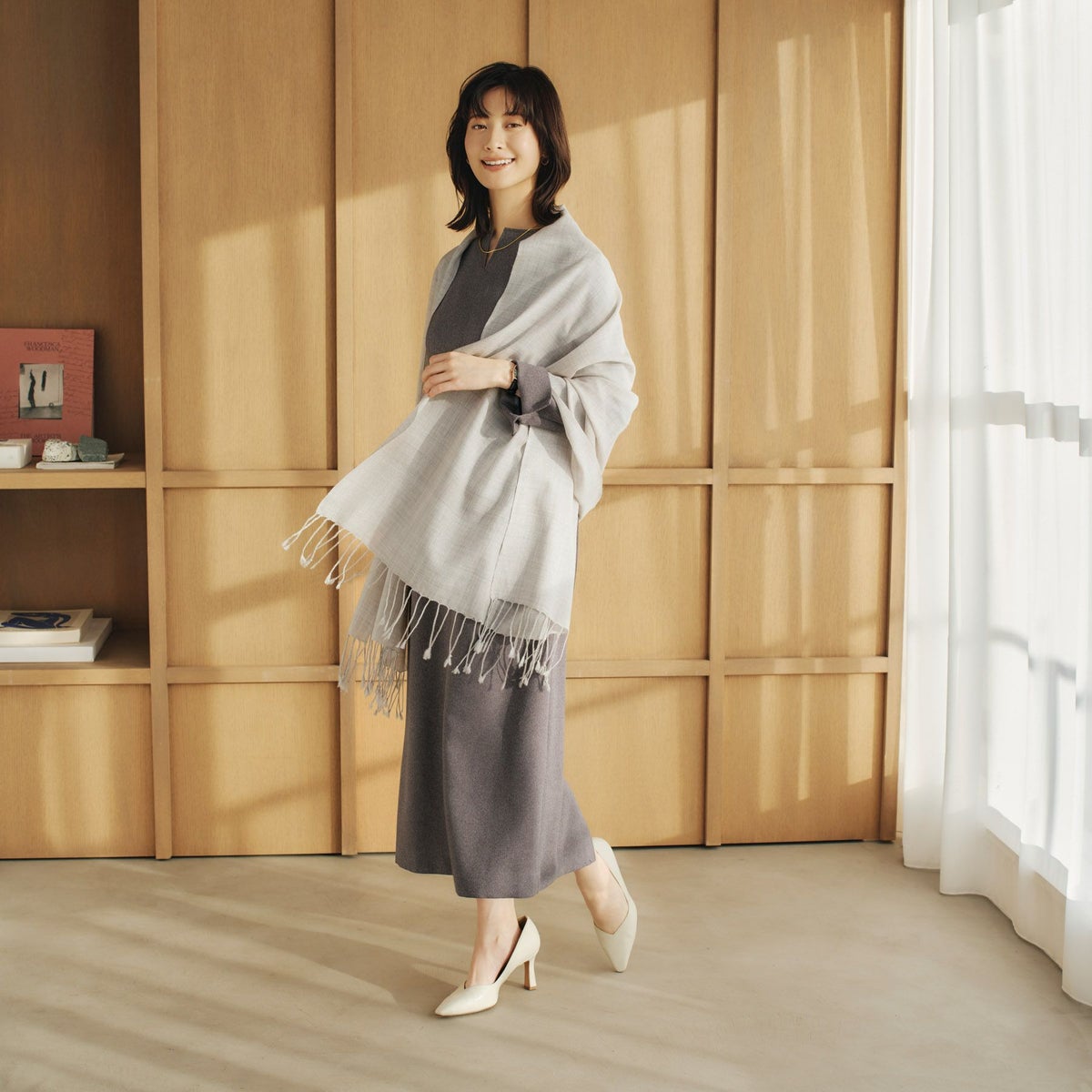 ラメラインウールストール＜ライトグレー＞