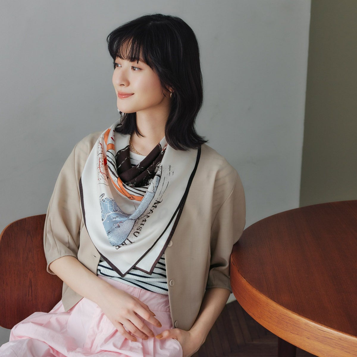 ロートレックCATスカーフ＜ベージュ＞　シルク100%　日本製