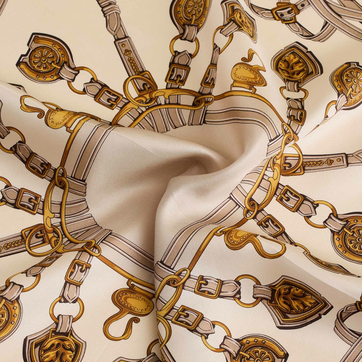 チェーン柄スカーフ＜ネイビー＞　シルク100%　日本製