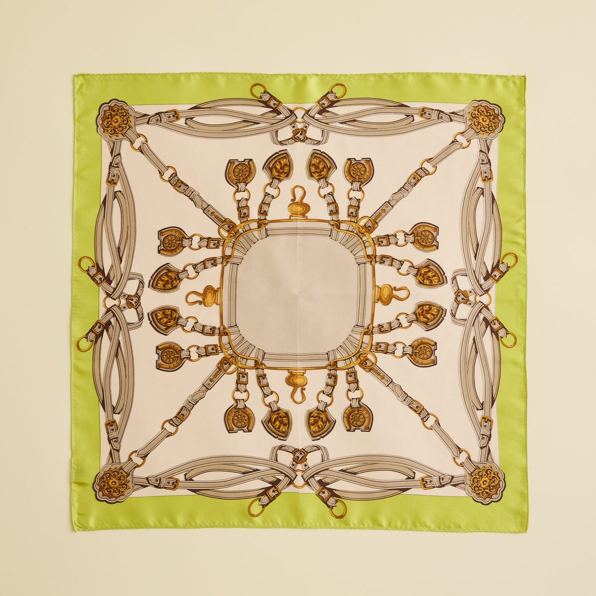 チェーン柄スカーフ＜ライム＞　シルク100%　日本製