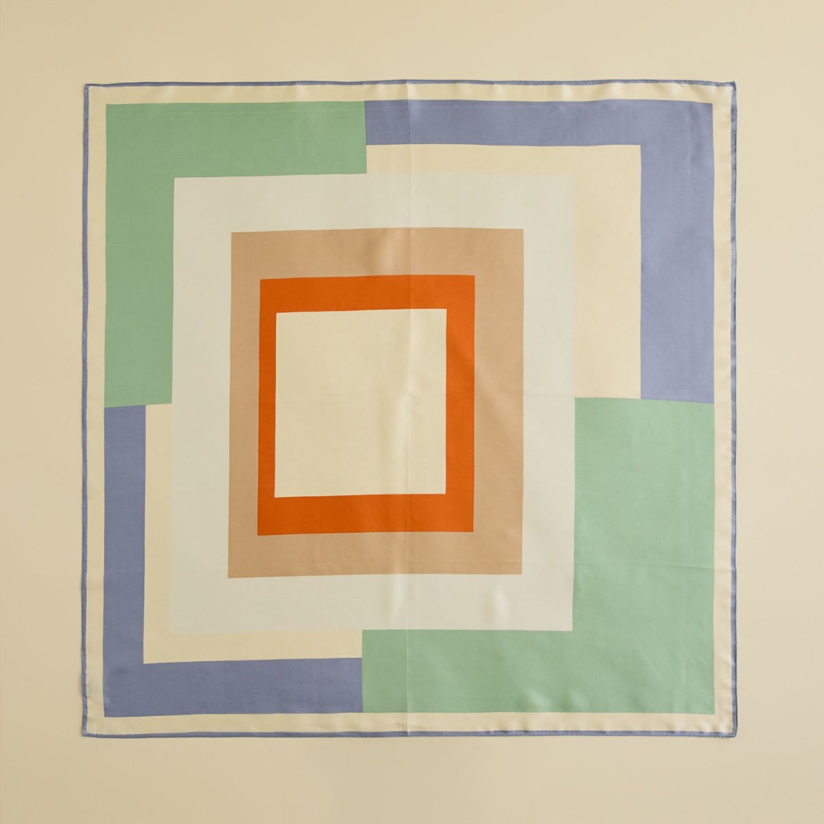 幾何柄スカーフ＜サックス＞　シルク100%　日本製