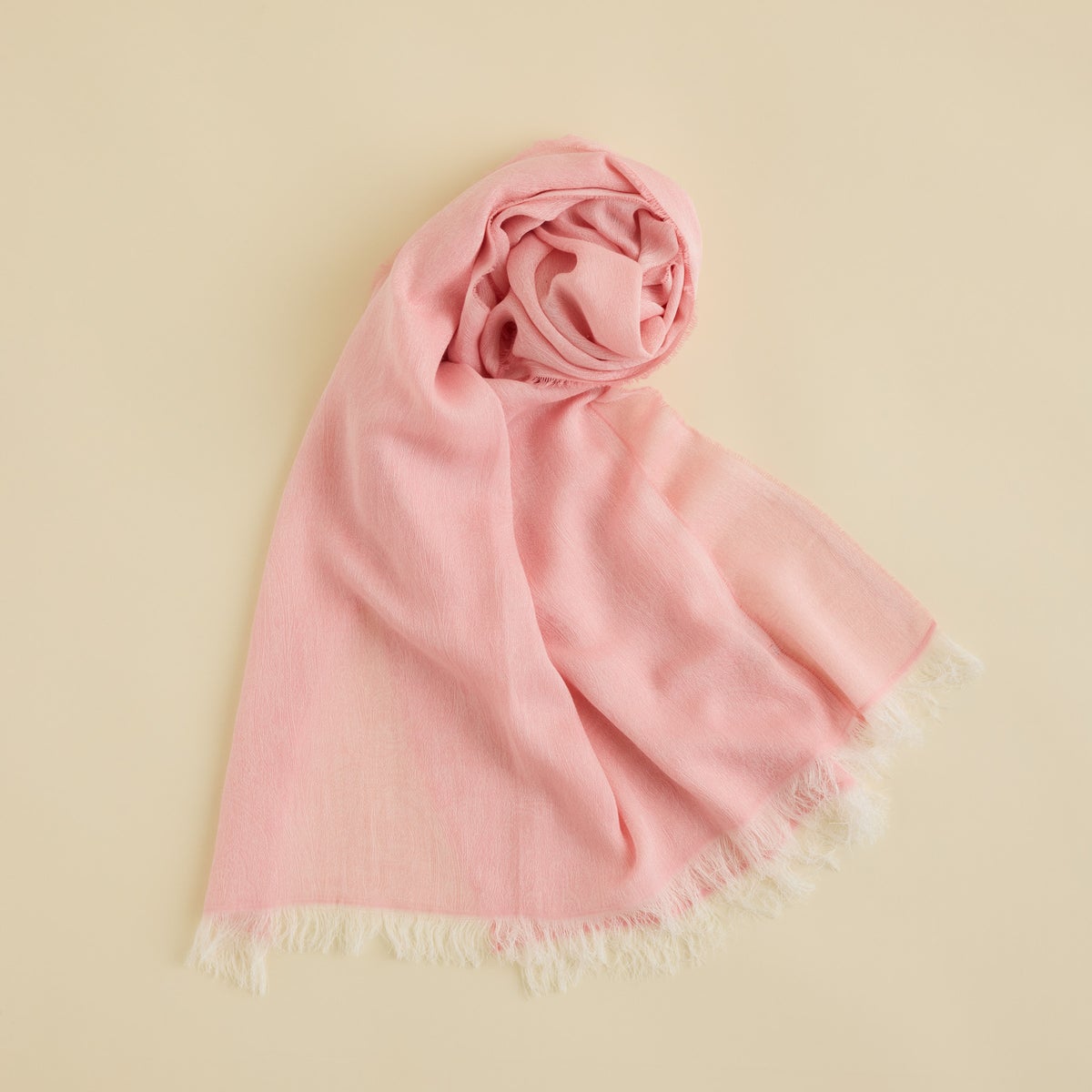 イタリア製シャンブレーソフトストールのさくらピンクの写真