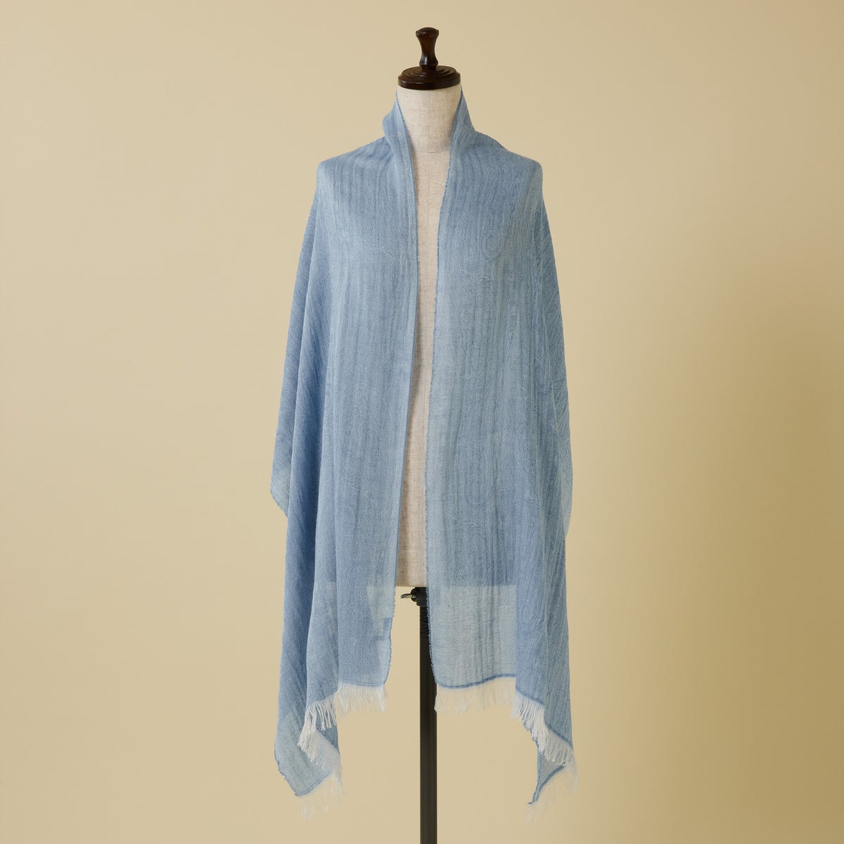  イタリア製シャンブレーソフトストールのサックスの写真