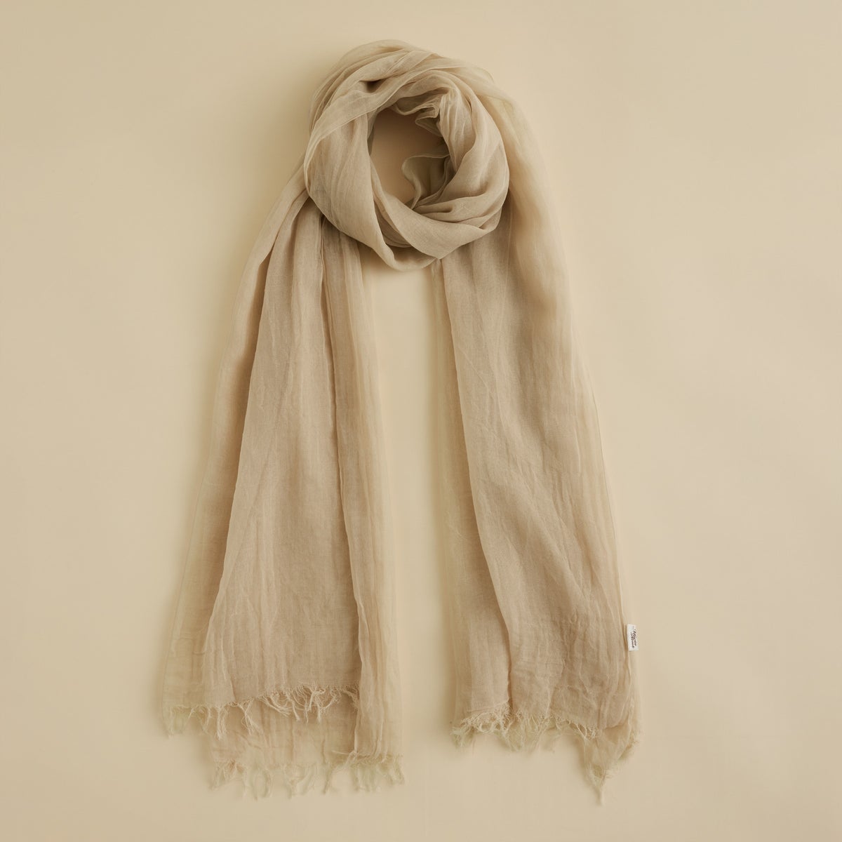 日本製 エアリーコットン大判ストールのベージュの画像