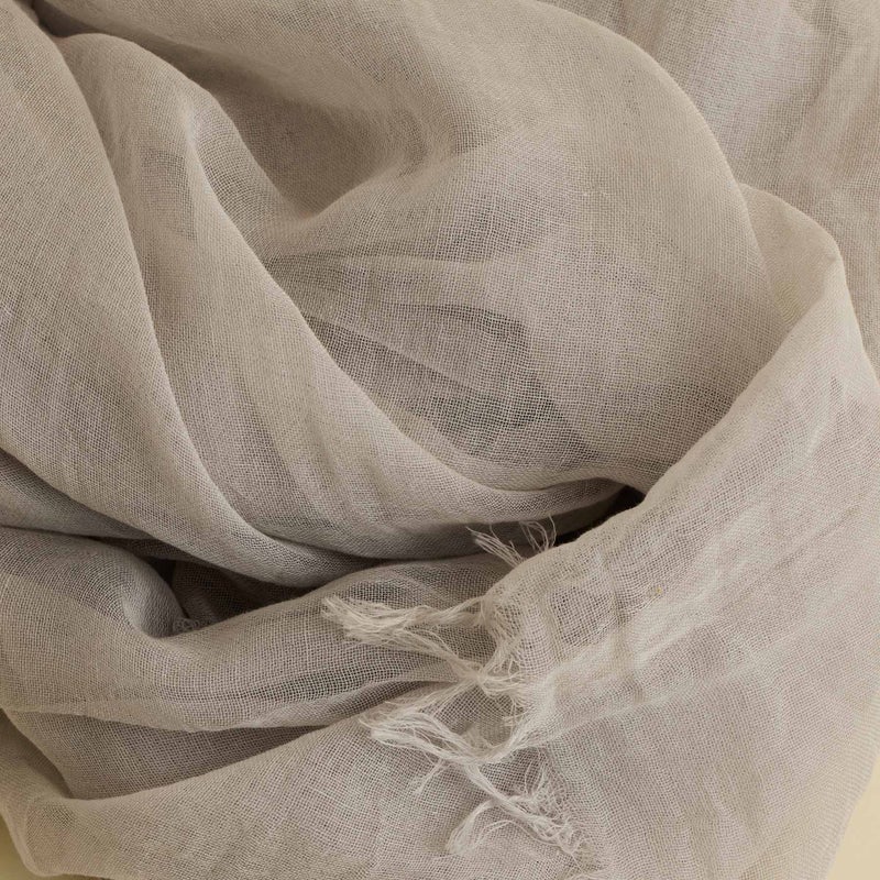 日本製 エアリーコットン大判ストールのライトグレーの画像