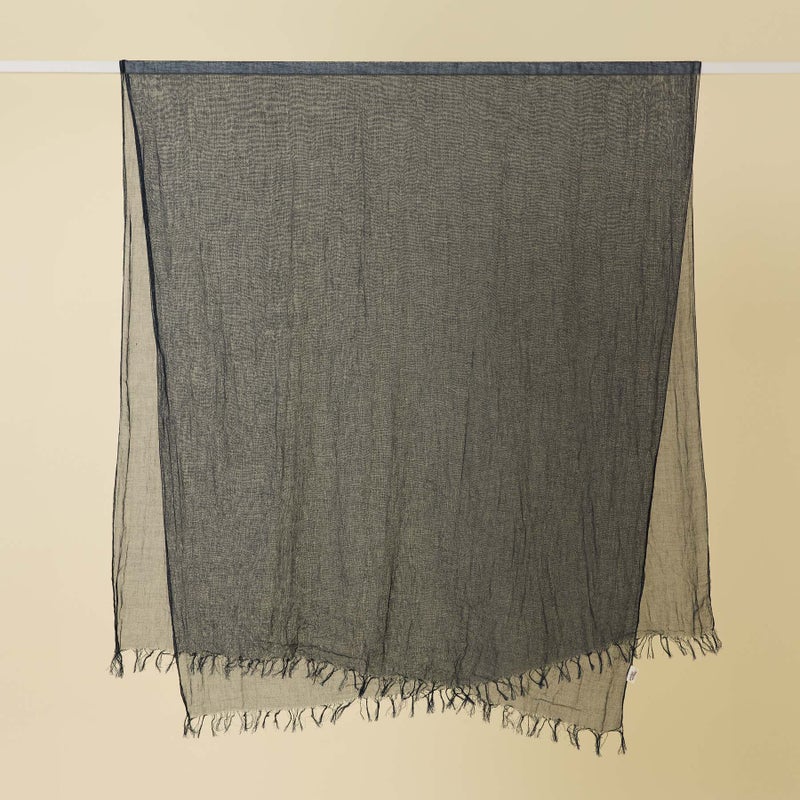 日本製 エアリーコットン大判ストールのネイビーの写真