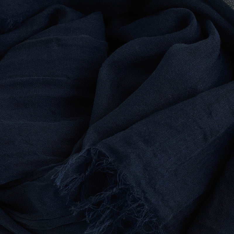 日本製 エアリーコットン大判ストールのネイビーの写真